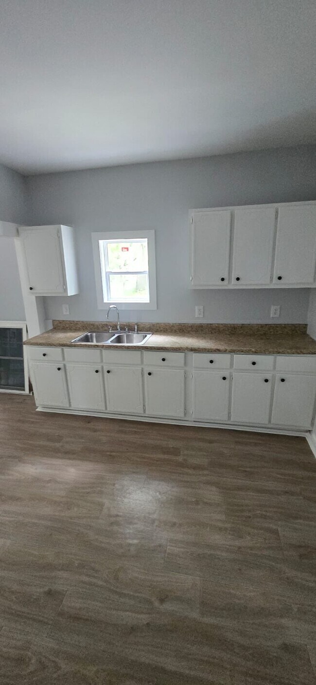 Building Photo - 2034 49th St Ensley