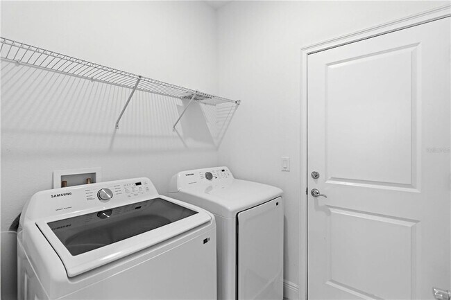 Building Photo - 4848 Shady Pnes Dr