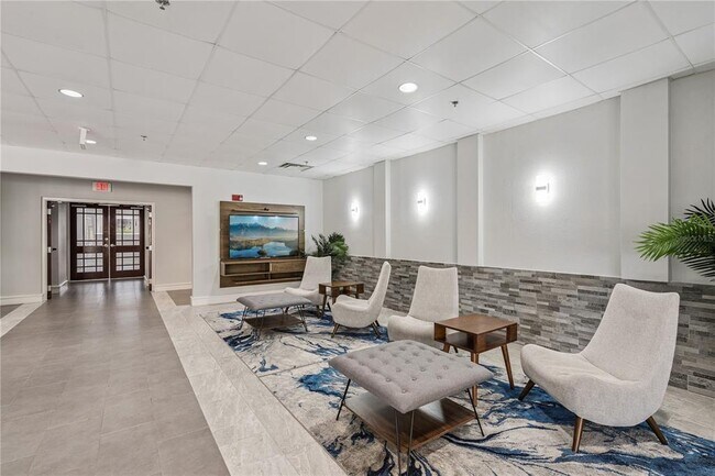 Building Photo - 151 E Washington St