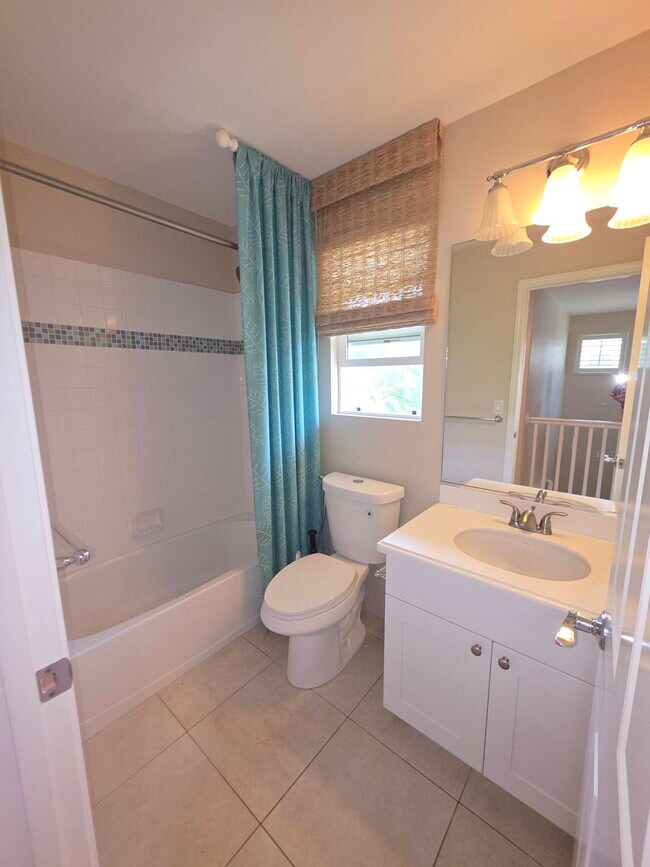 Building Photo - 91-1240-1240 Kaileolea Dr