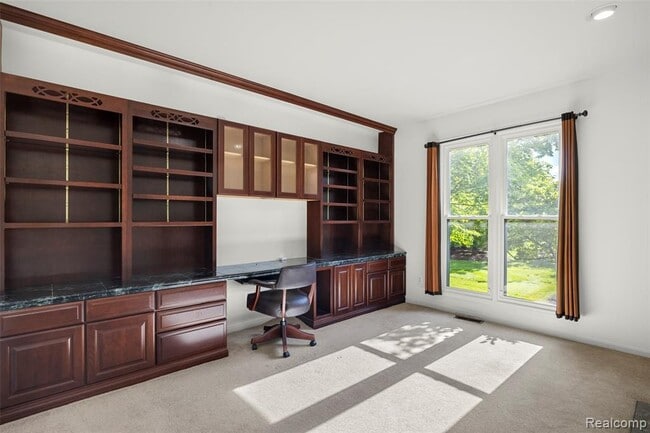 Building Photo - 24084 Westmont Dr