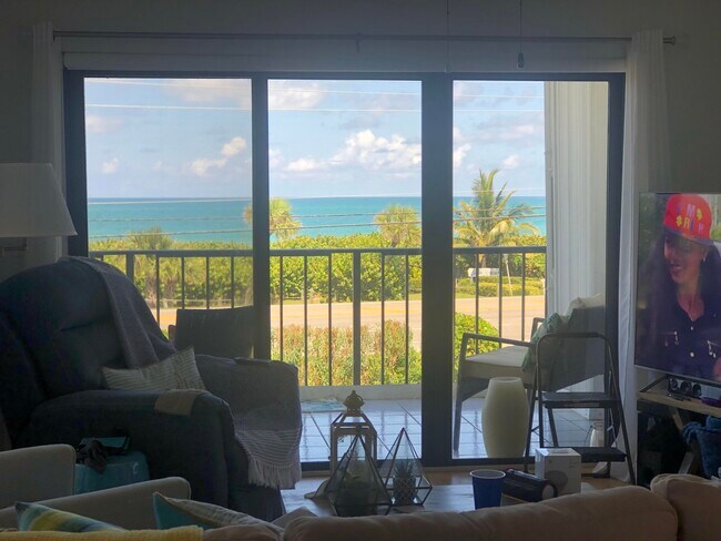 Building Photo - 5159 N Hwy A1A