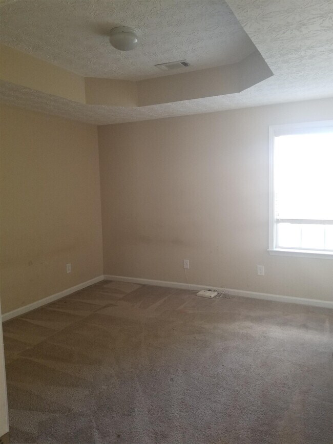 Building Photo - 57 Fairfield Dr