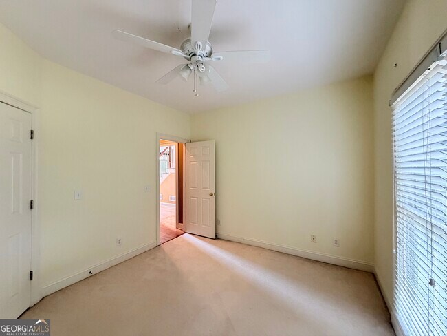 Building Photo - 3753 Baccurate Way