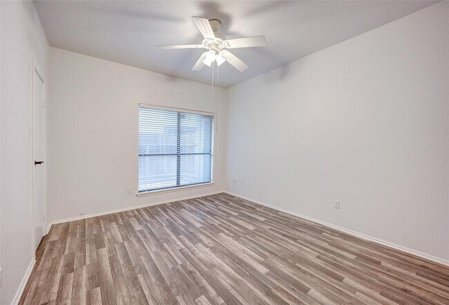 Building Photo - 7950 N Stadium Dr