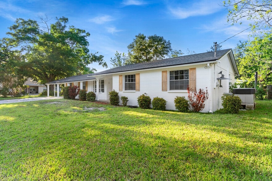 Building Photo - 3104 E Pocahontas Ave