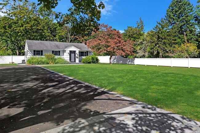 Building Photo - 772 Sylvan Ave