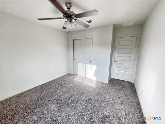 Building Photo - 310 Creekview Way