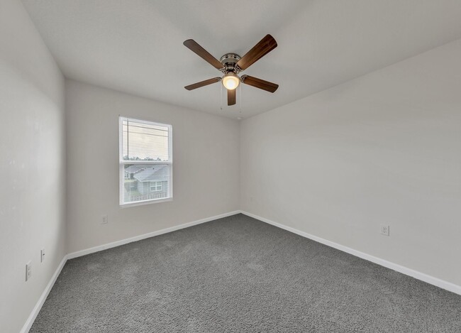 Building Photo - 925 Merganser Way