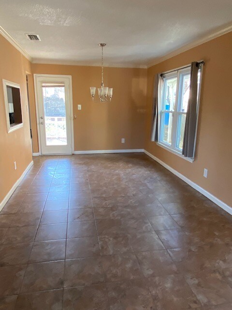 Building Photo - 5381 Lynbrook Landing