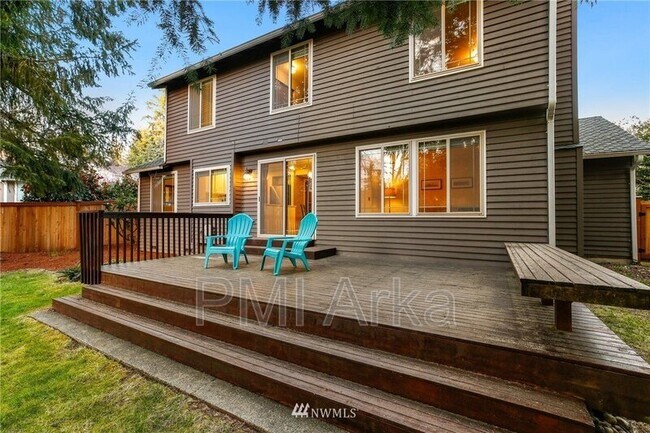 Building Photo - 23960 SE 42nd Pl