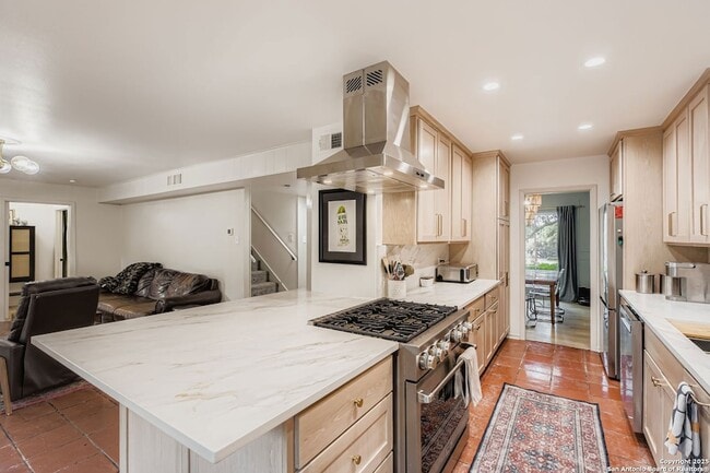 Building Photo - 146 Canyon Oaks Dr