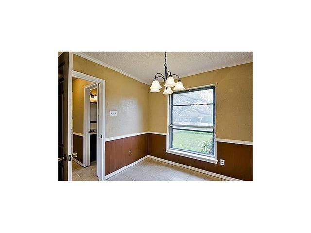 Building Photo - 14406 Tanglewood Dr