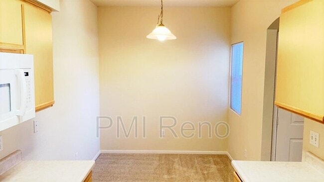 Building Photo - 6850 Sharlands Ave.