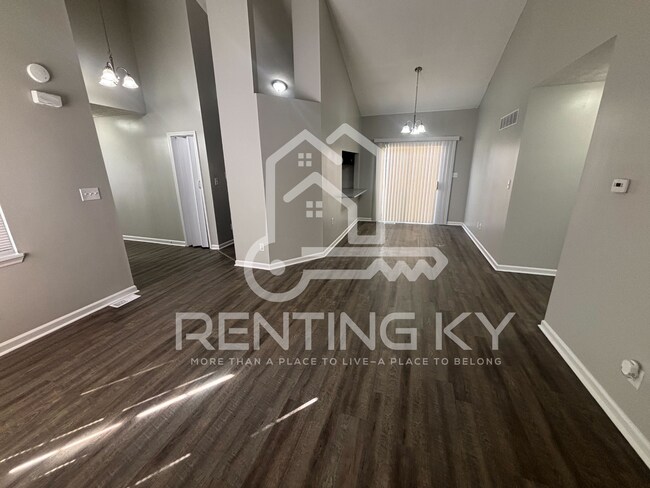 Building Photo - Newly Renovated 3-Bed, 2-Bath Stand-alone House!