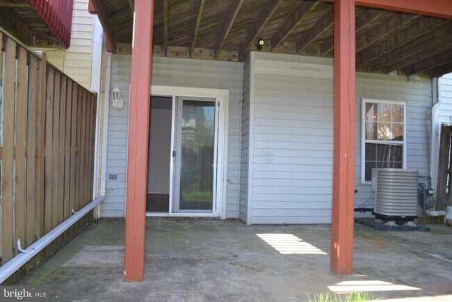 Building Photo - 7104 Collinsworth Pl