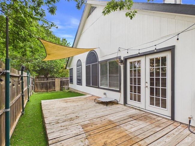 Building Photo - 7400 Crepe Myrtle Dr