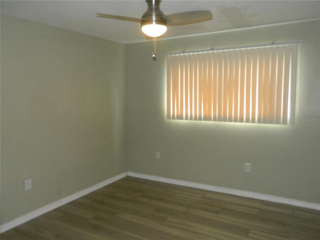 Building Photo - 924 N Lake Destiny Rd