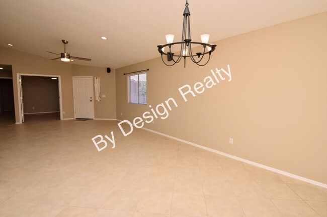Building Photo - West Tucson 3 Bed 2 Bath with Den
