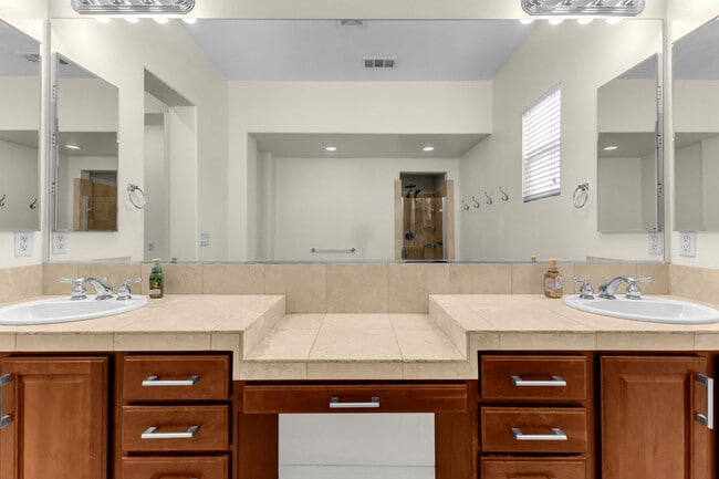 Building Photo - 81636 Rancho Santana Dr