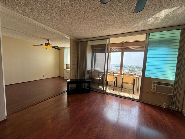 Building Photo - 1676 Ala Moana Blvd