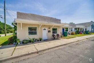 Building Photo - 2 bedroom 1 bath close to downtown Melbour...