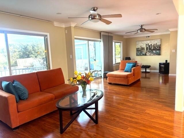 Building Photo - 4223 Ridge Dr