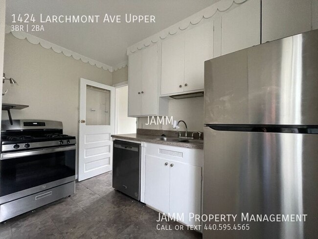 Building Photo - 1424 Larchmont Ave