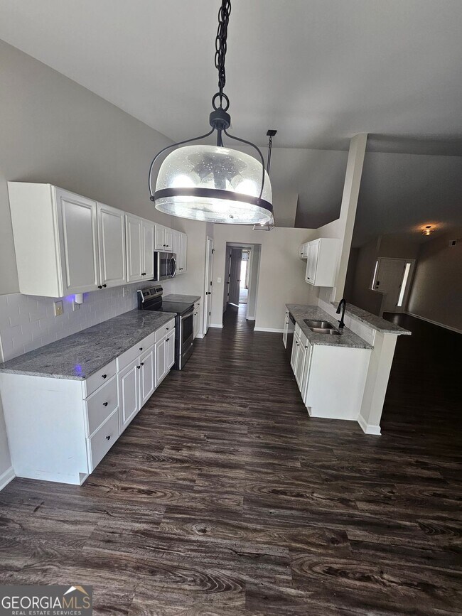 Building Photo - 844 Langley View Ct