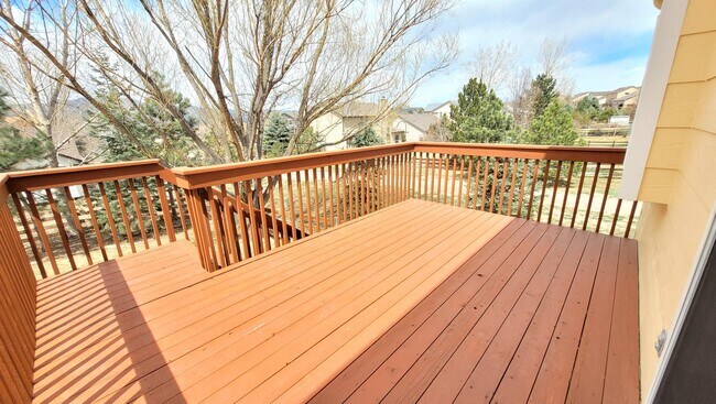 Building Photo - 15668 Dawson Creek Dr