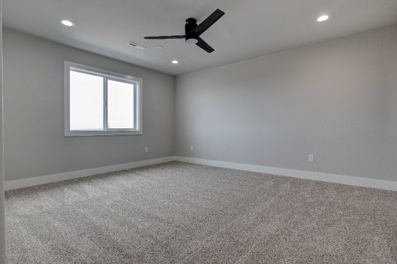 Building Photo - 711 Rio Vis Lp