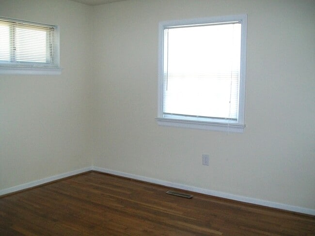 Building Photo - 5115 Seaton Ct