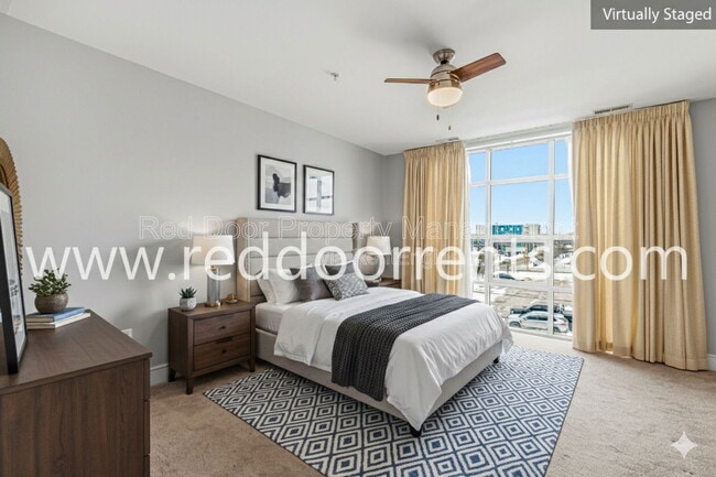 Building Photo - 802 N Meridian St