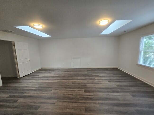 Building Photo - 3004 Honor Ct