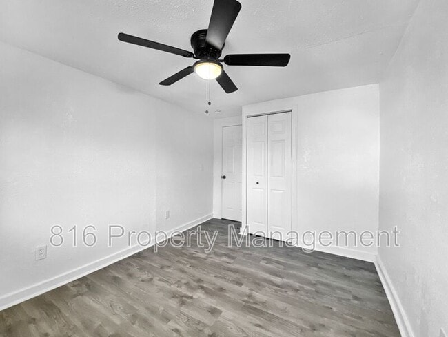 Building Photo - 4802 Locust Ave