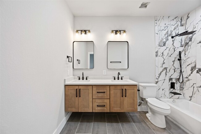 Building Photo - 8310 Mariah St