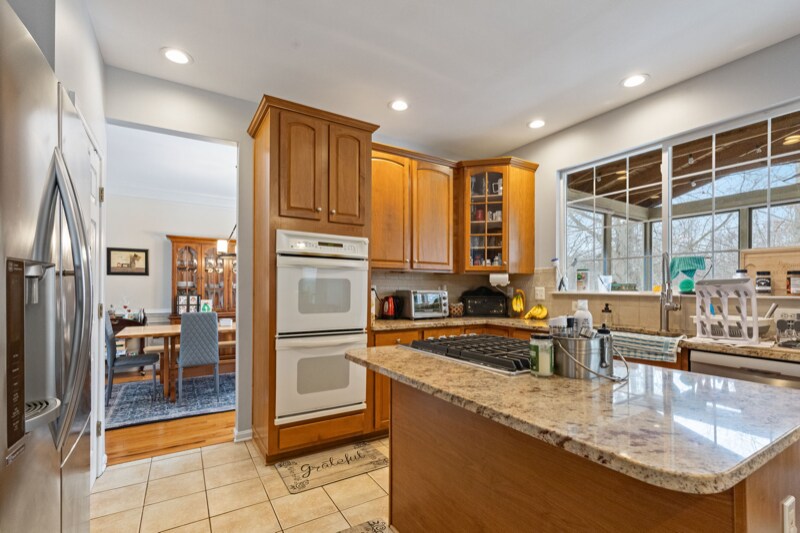 Building Photo - 2953 Medford Dr