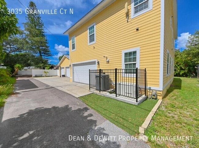 Building Photo - 3035 Granville Ct N