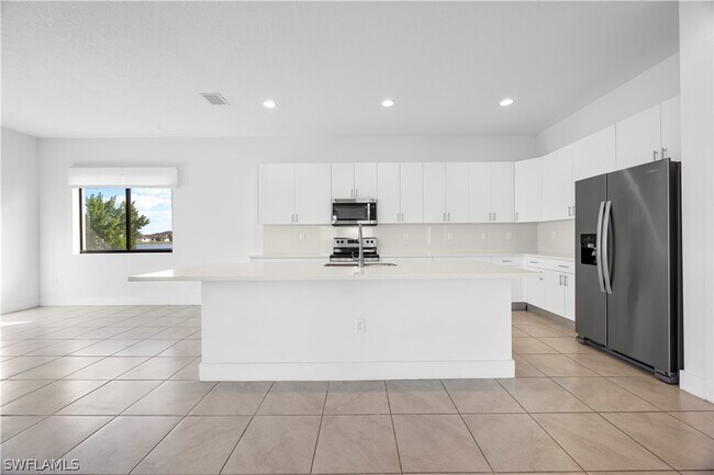 Building Photo - 5032 Frattina St.