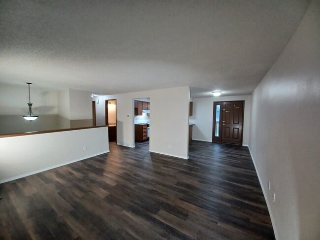 Building Photo - 10926 E Augusta Ct