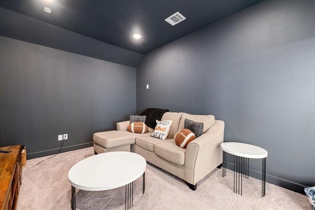 Building Photo - 4122 Basin Park Dr
