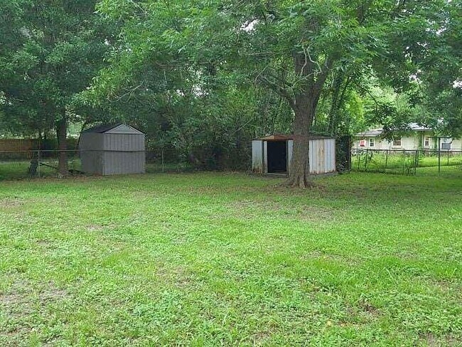 Building Photo - 31 Randolph Dr