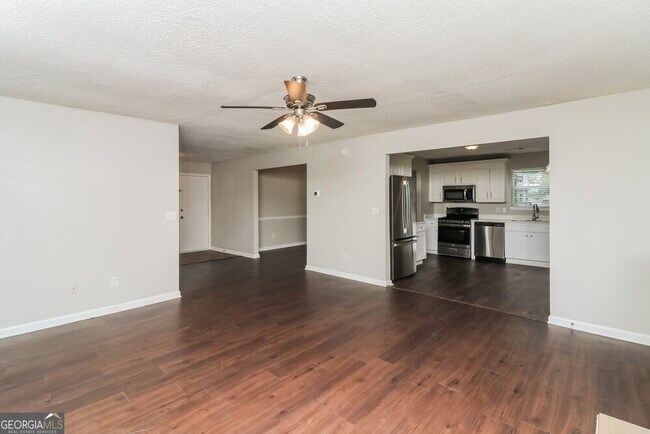 Building Photo - 4125 Clarks Tr