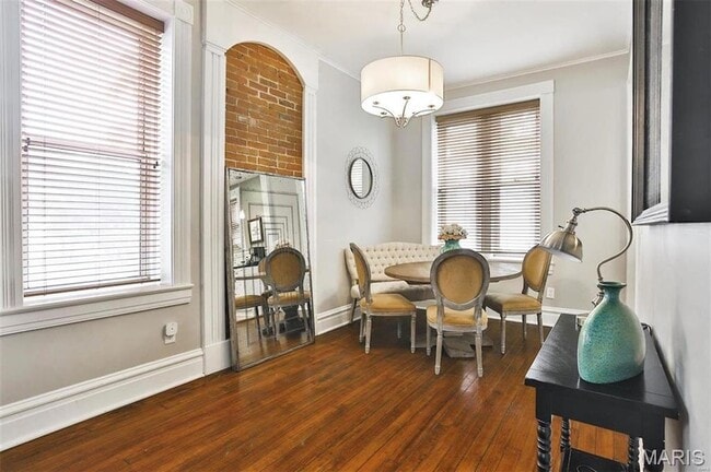 Building Photo - 2018 Senate St