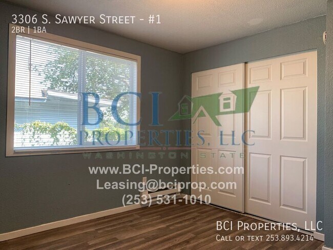 Building Photo - 3306 S Sawyer St