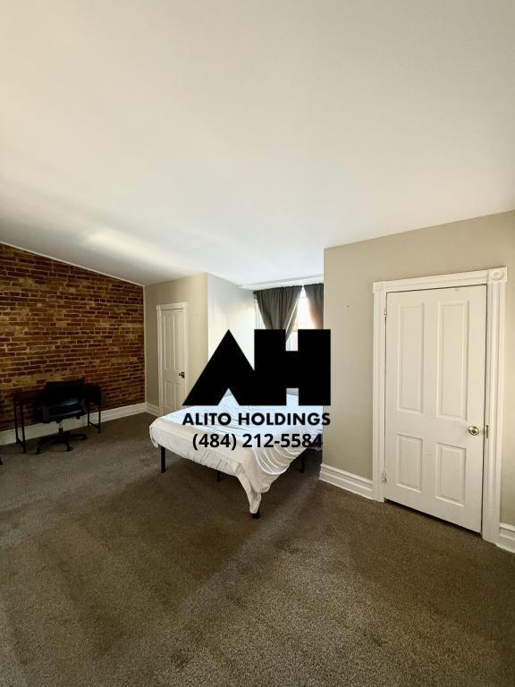 Building Photo - 1012 W Turner St