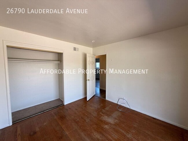 Building Photo - 26790 Lauderdale Ave