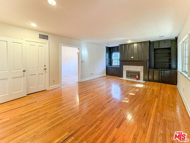 Building Photo - 2445 22nd St