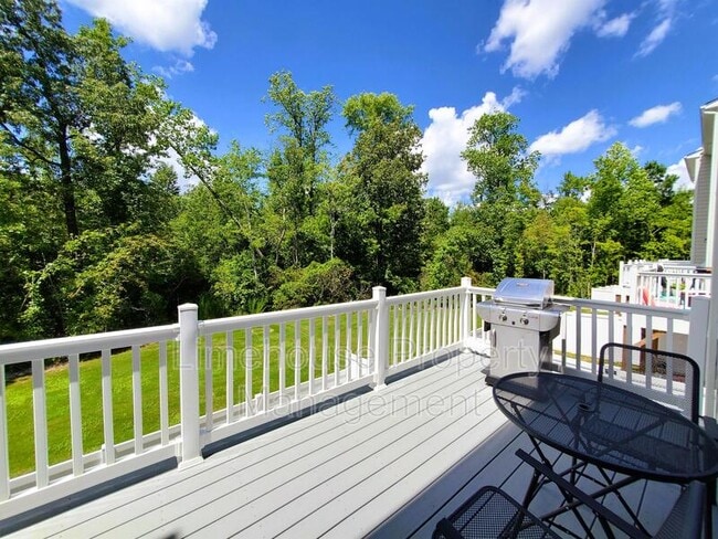 Building Photo - 946 Gabion Wy