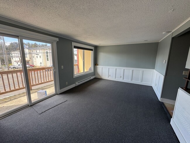 Building Photo - 1074/A/